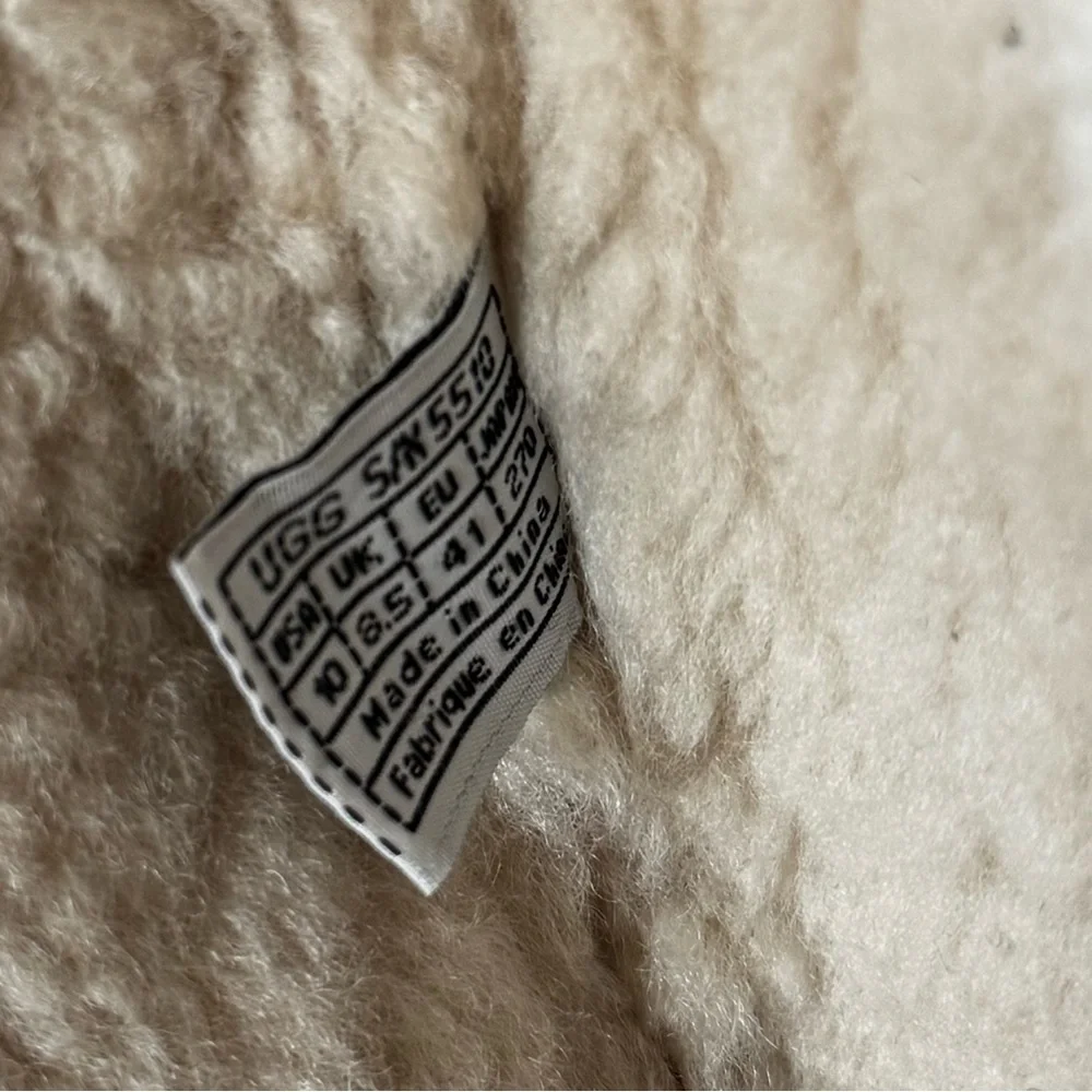 UGG Women’s Vintage Cozy Winter Boots Embroidered Logo Size US 10 / EU 41 - Picture 7 of 9